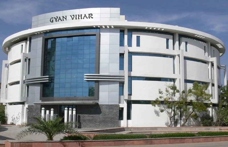 Suresh Gyan Vihar University Logo